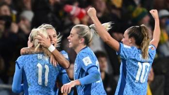 Inglaterra supera a Australia y se medirá a España en la final