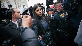 Fue&nbsp;acusada de ayudar a su marido a administrar su multimillonario imperio criminal del Cartel de Sinaloa.