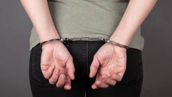 Mujer fue sentenciada a 12 años por engañar a víctimas con falsa oferta laboral.