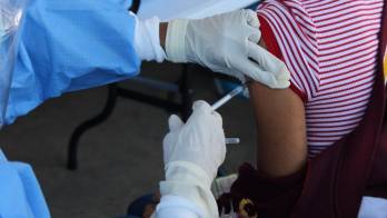 El Minsa reportó baja circulación de COVID-19 y pidió mantener las medidas de prevención.