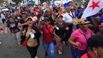 Se trata de 167 mujeres y 137 hombres que fueron separados de sus cargos tras la huelga.