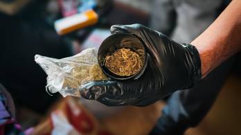 Caen 19 personas por presunta venta de drogas: Hay taxistas y dulceros