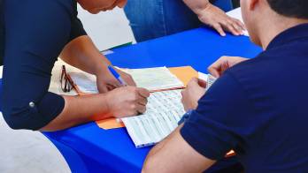 IFARHU inicia recepción de documentos para universitarios con becas y asistencias vigentes.