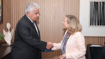 El presidente Mulino con la presidenta del BEI, Nadia Calviño.