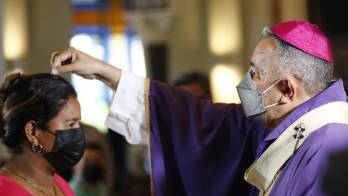 Las cenizas se colocarán en la cabeza y no en la frente, como era la tradición.