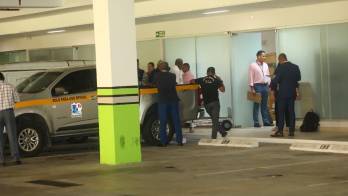 El pasado 26 de febrero, autoridades allanaron oficinas de PPC.