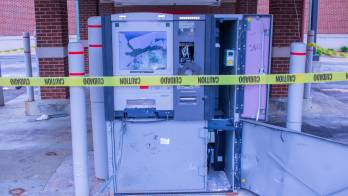 La Policía Nacional está tras la pista de los bandidos y analizan las cámara de videovigilancia