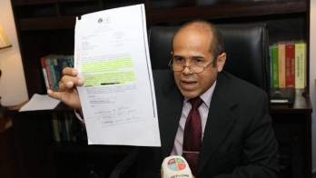 Denuncia falsificación de pruebas contra empresarios extranjeros