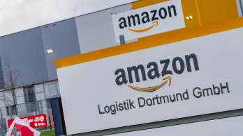 Vista exterior del centro logístico de Amazon en Dortmund (Alemania) en una imagen de archivo. EFE/EPA/CHRISTOPHER NEUNDORF