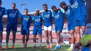 La selección de Panamá realizó este miércoles su último entrenamiento antes de enfrentar mañana a México en un partido amistoso en el Estadio Rommel Fernández.
