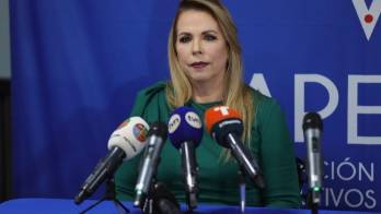 Ejecutivos apuestan por la reestructuración económica y social