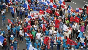 Gremios magisteriales se mantienen en las calles tras más de 40 días de huelga, mientras el Gobierno insiste en que no se pagarán los días no laborados.