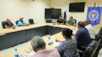 Reunión entre la ATTT y transportistas en