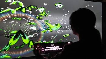 La exposición de Lexus en la Semana del Diseño de Milán se inspira en el sistema de control de cabina de nueva generación 'Black Butterfly', una tecnología digital que busca simplificar y redefinir el sistema operativo.