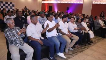 La actividad se desarrolla en el marco de la Ley 3 de 2021, que establece el Día Nacional del Pescado