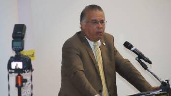 Ministro Valderrama: no podemos permitir que TPC acabe con sectores agropecuarios