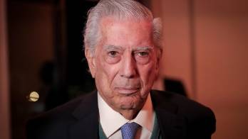 Comienza el rodaje de una serie adaptada de una novela de amor de Vargas Llosa