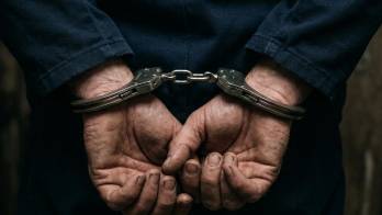 El hombre violento quedó detenido de manera provisional por violencia intrafamiliar