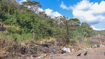 Este vertedero opera a cielo abierto.