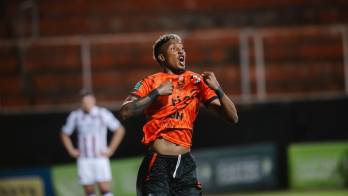 El delantero panameño Alexis Cundumí jugó a préstamo el último semestre en el Puntarenas FC del fútbol de Costa Rica, donde marcó cinco goles.