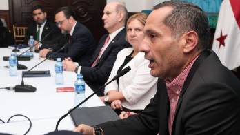 Hoy se realizó una reunión con autoridades y representantes del sector de transporte selectivo, .