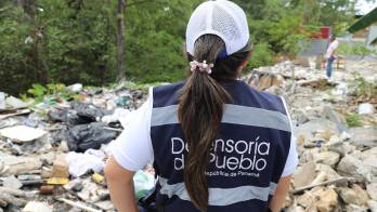 Basura, llantas y escombros contaminan área de Puente del Rey