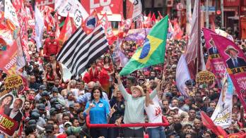 l presidente de Brasil y candidato a la reelección, Luiz Inácio Lula da Silva participó en caravana el sábado