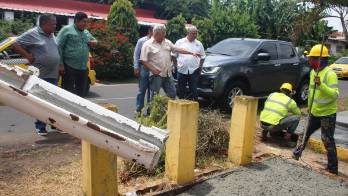 Trabajos en aceras en La Herradura avanzan en un 80 por ciento