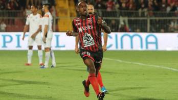 Adolfo Machado renovó con la Liga Deportiva Alajuelense