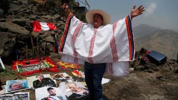 Chamanes y curanderos piden por la paz de cara a un convulso 2023 en Perú