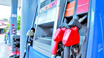 Los combustibles aumentarán de precio desde mañana.