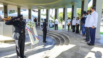 Cortizo en el Centro de Capacitación Ascanio Arosemena (donde está la “llama eterna”),&nbsp; en memoria de los 21 mártires que ofrendaron sus vidas por la soberanía.