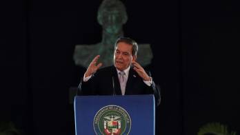 Presidente de Panamá defiende su propuesta de reforma constitucional