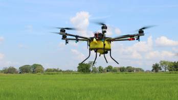 MIDA abre consulta para regular el uso de drones en fumigación y siembra