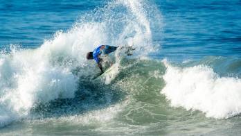 Defienden su patria en la competencia.