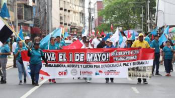 Decenas de sindicatos, gremios y organizaciones sociales salieron hoy a las calles del país.
