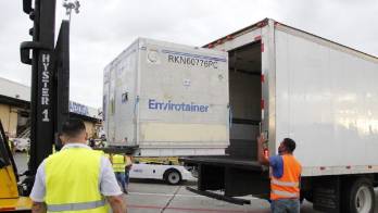 Panamá recibe 204.000 dosis de AstraZeneca para vacunar a mayores de 30 años