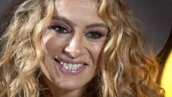 Paulina Rubio alerta sobre el riesgo de dejar mascotas dentro de los autos