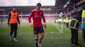 Su molestia se dio al salir del estadio.