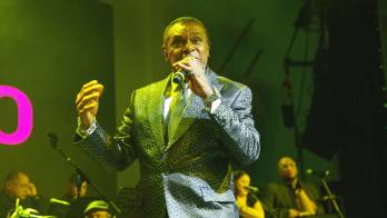 José Alberto ‘El Canario’ agradeció varias veces al público panameño por acompañarlo en la celebración de sus 50 años de carrera.