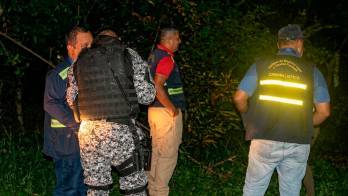 La Policía Nacional inició las investigaciones para tratar de esclarecer el móvil de este brutal asesinato