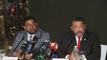 La defensa legal del contralor Anel Flores realizó ayer una conferencia de prensa.