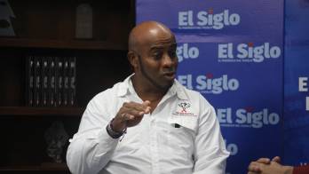 El activista y educador social Eduardo Robinson.