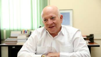 Borde de mar: la memoria como territorio en la poesía de Manuel Orestes Nieto