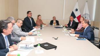 Reunión realizada en la CGR, aborda ayuda social para damnificados.