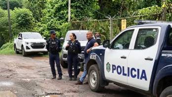 La Policía Nacional y el Ministerio Público realizaron diligencias en el área donde fueron encontrados los cadáveres.