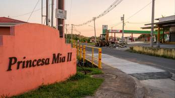El ataque armado ocurrió en una cevichería de la barriada Princesa Mía II y dejó a dos personas heridas por impactos de bala.