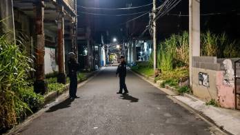 El casserón “La Berry”, en avenida Balboa, fue acordonado por las autoridades tras la balacera que dejó un muerto y un herido.