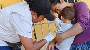 El Minsa recordó que la vacuna es gratuita y está disponible en todo el sistema de salud público.