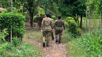 El SENAFRONT y la Policía mantienen la búsqueda del sospechoso en toda la zona bananera de Changuinola.